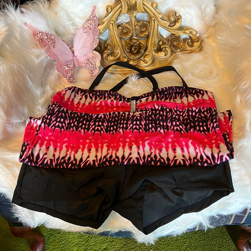 Tankini 2pc pink & black XL short set W/ silver tone accent by Zulily. - Picture 2 of 10